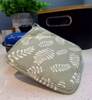 Olive Fern Pattern Heat-Resistant Mat – Square